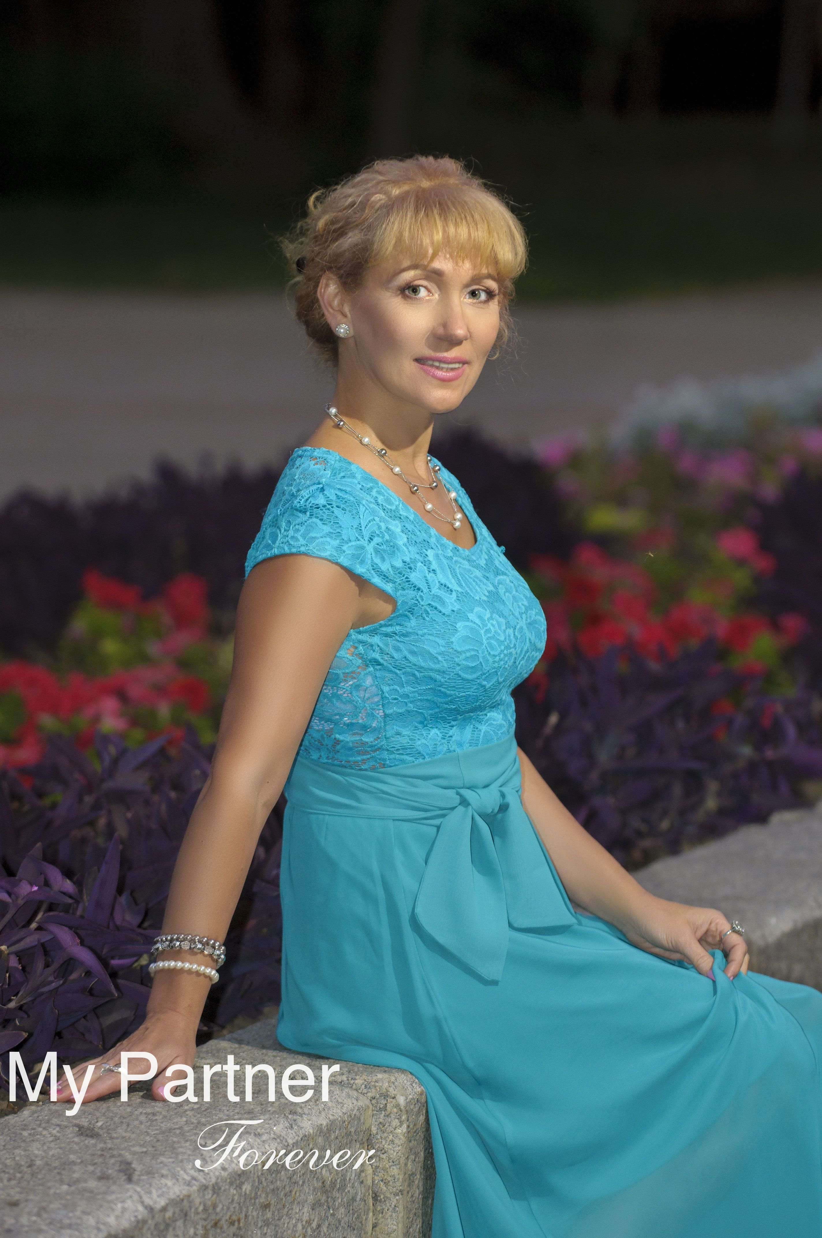 International Matchmaking to Meet Elena from Poltava, Ukraine