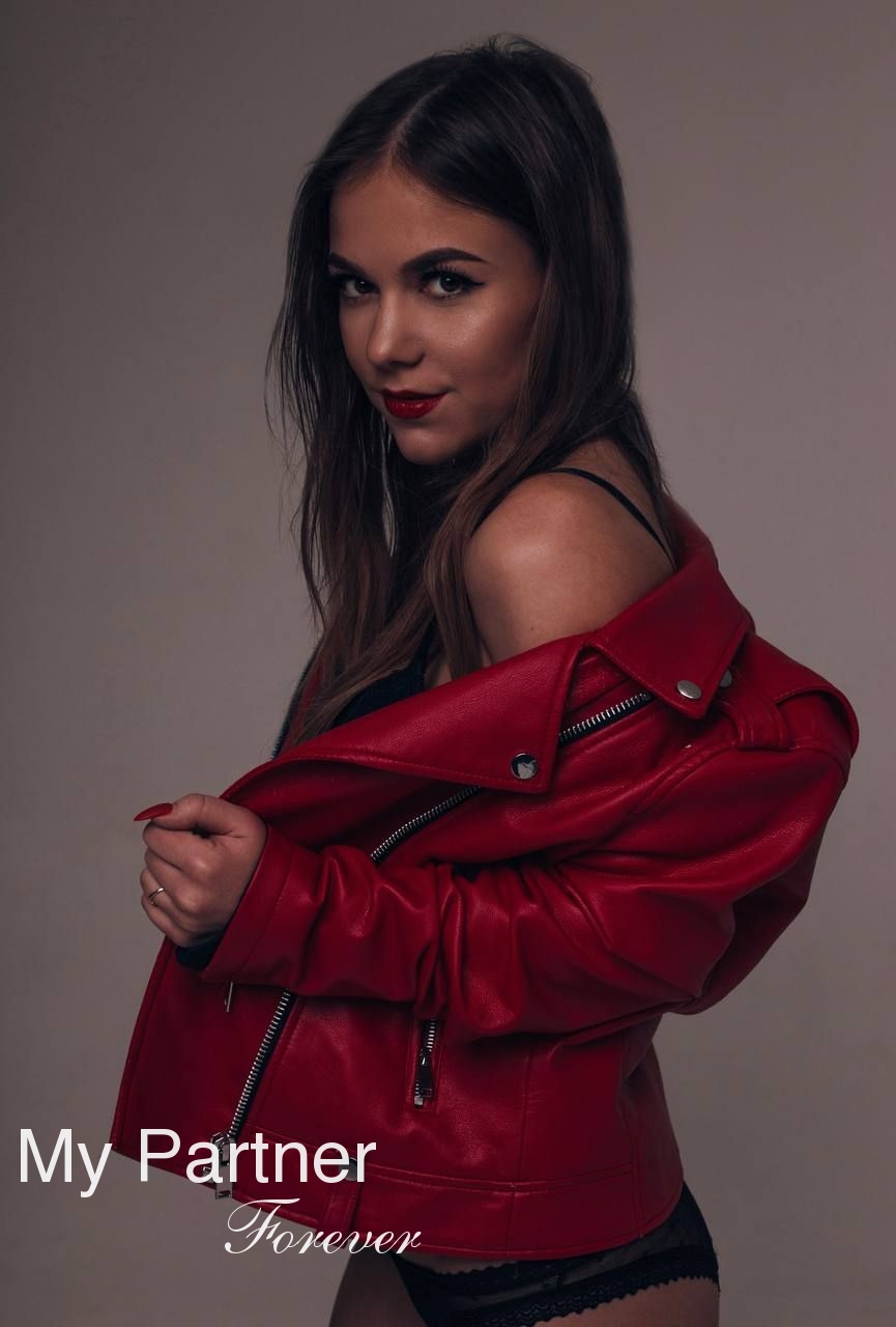 Meet Beautiful Russian Lady Elizaveta from St. Petersburg, Russia