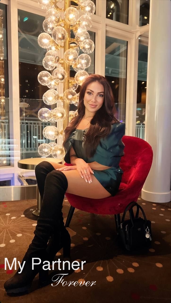 Meet Beautiful Ukrainian Girl Darina from Odessa, Ukraine