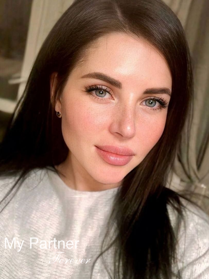 Meet Pretty Ukrainian Woman Irina from Cherkasy, Ukraine