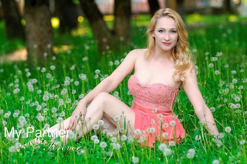 Meet Stunning Ukrainian Woman Ekaterina from Poltava, Ukraine