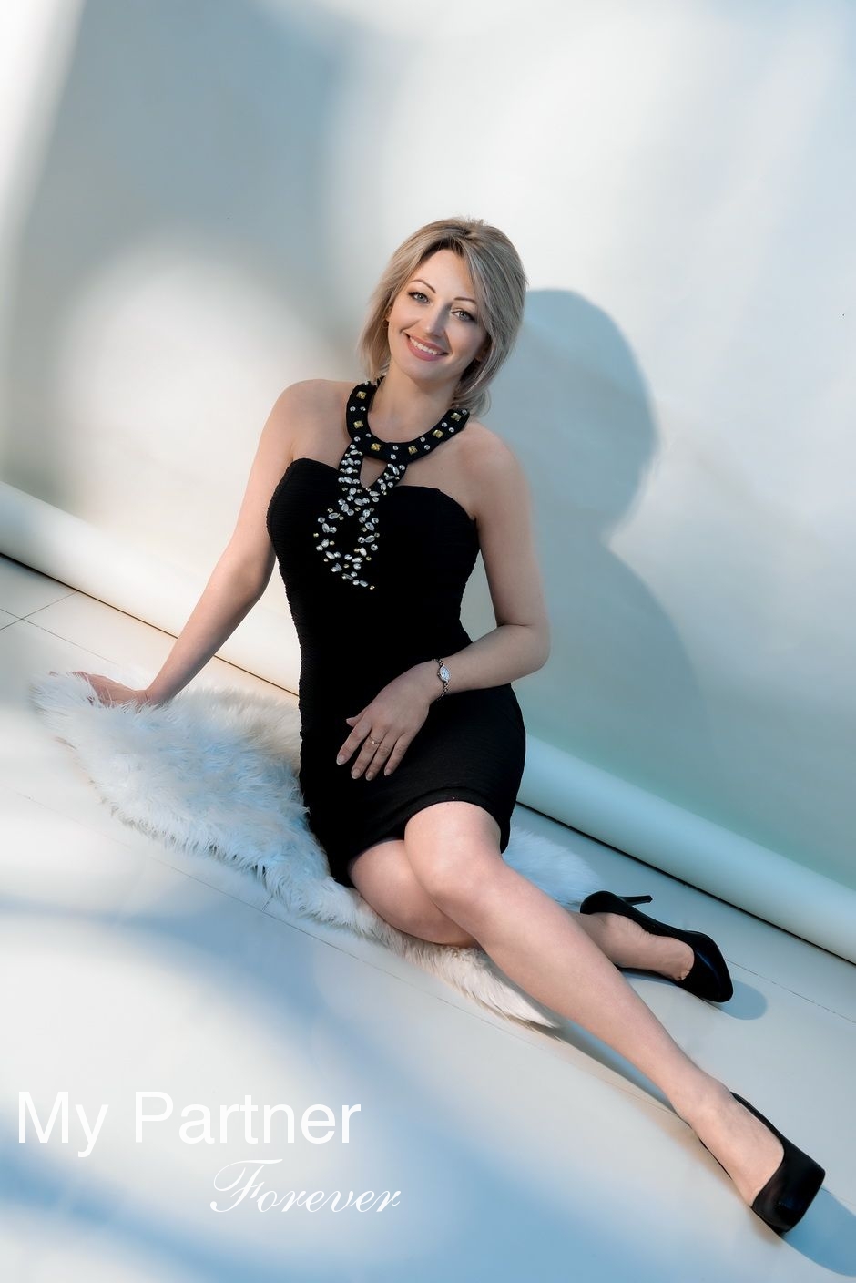 Online Dating with Gorgeous Ukrainian Woman Lyudmila from Kharkov, Ukraine