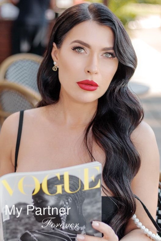 Online Dating with Stunning Belarusian Woman Nadezhda from Grodno, Belarus