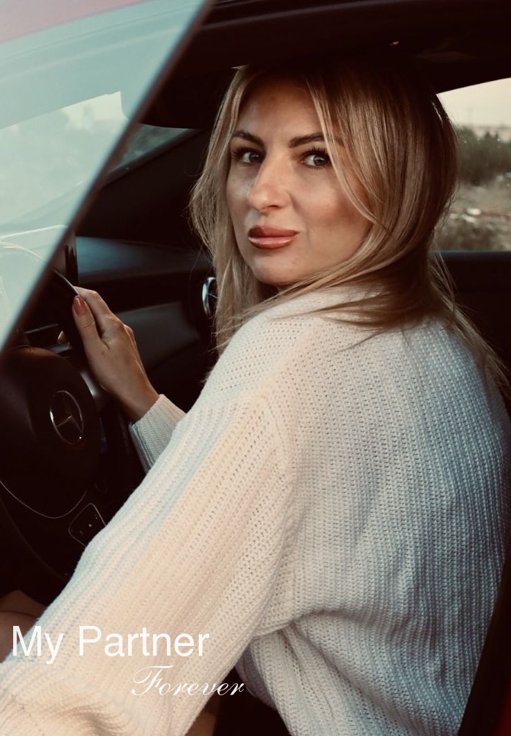 Pretty Ukrainian Woman Yuliya from Kharkov, Ukraine