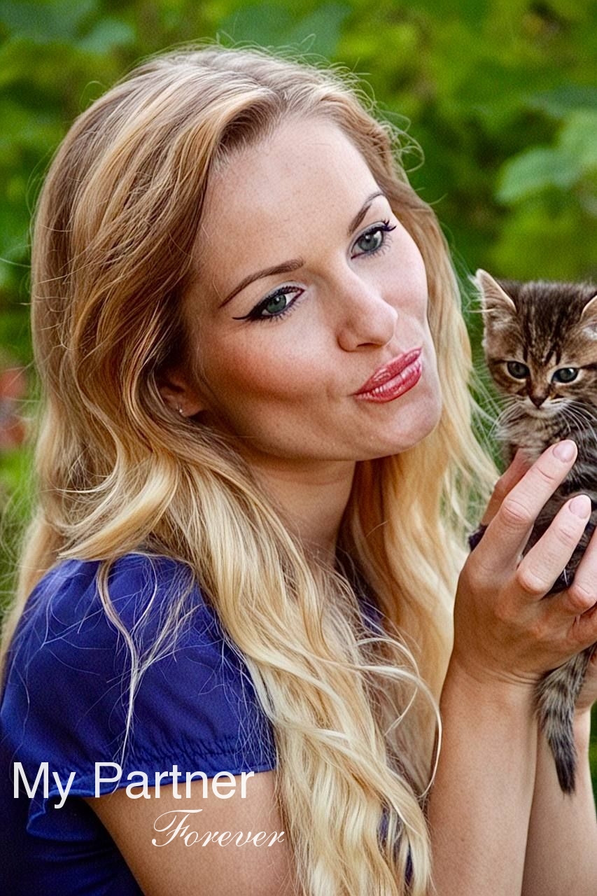 Single Woman from Ukraine - Marina from Dniepropetrovsk, Ukraine