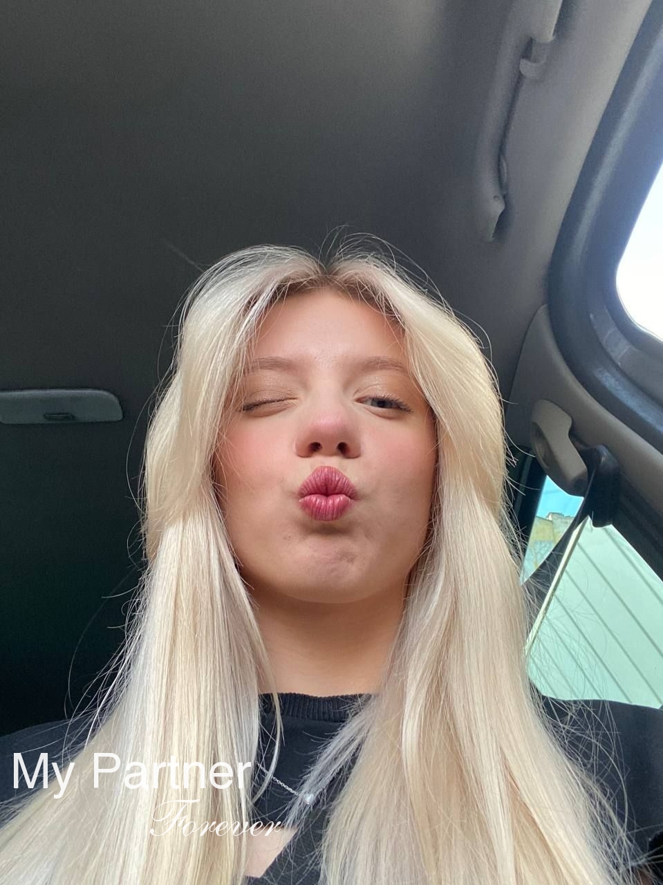 Single Woman from Ukraine - Veronika from Lvov, Ukraine