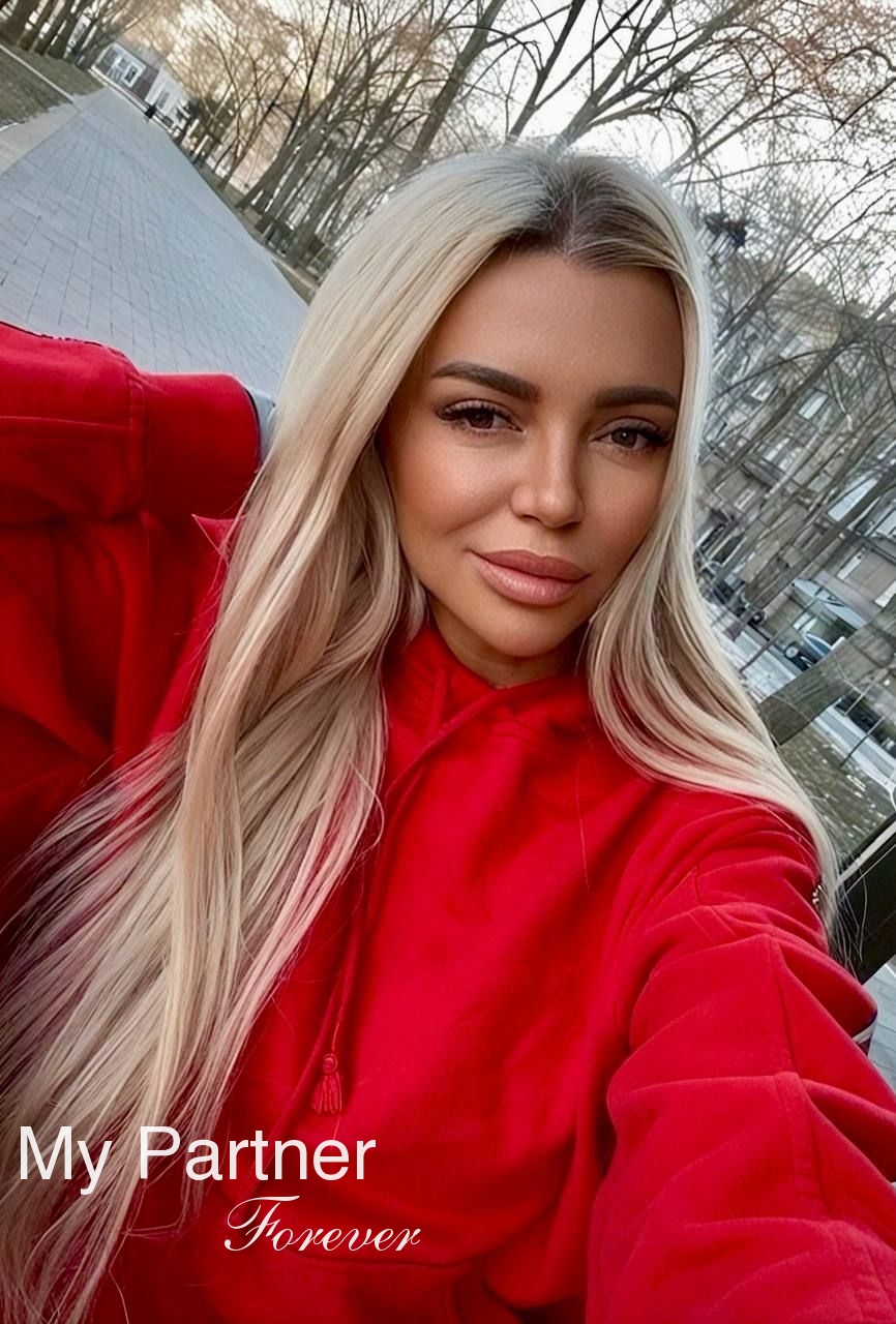 Stunning Lady from Ukraine - Yuliya from Nikolaev, Ukraine