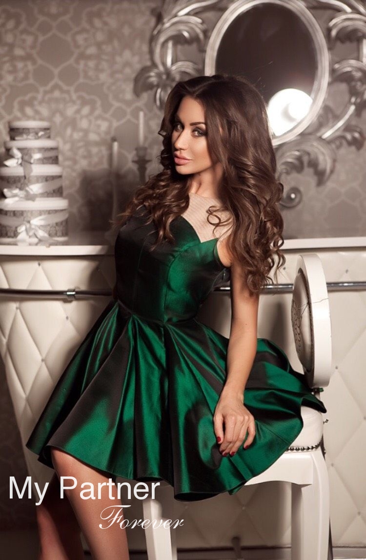 Ukrainian Woman Looking for Marriage - Nataliya from Kiev, Ukraine