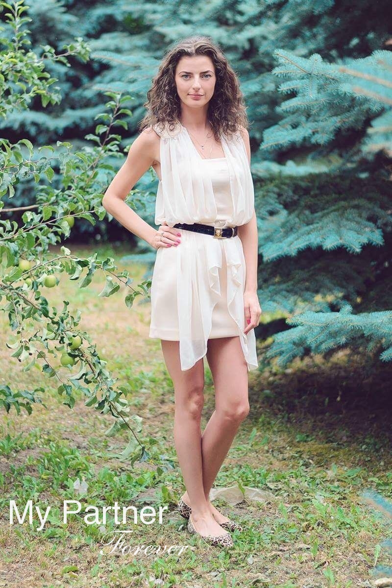 Ukrainian Women Matchmaking - Meet Svetlana from Vinnitsa, Ukraine